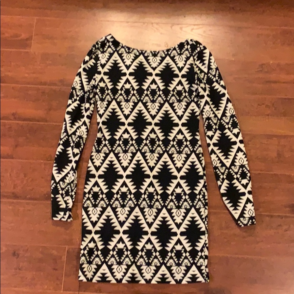 Black and white Aztec print bodycon dress